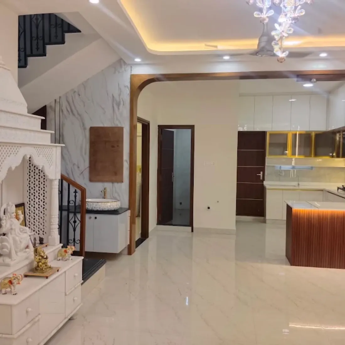 Spotless living hall with mirror-shine floor after our deep cleaning